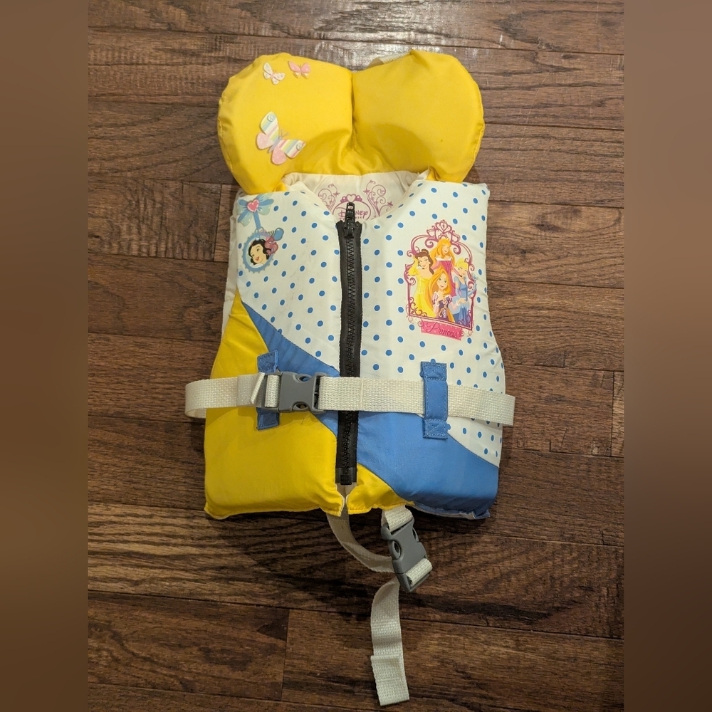 Disney Princess PFD Jacket Infant Weight Range:  20-30 lbs (9-14 kg)